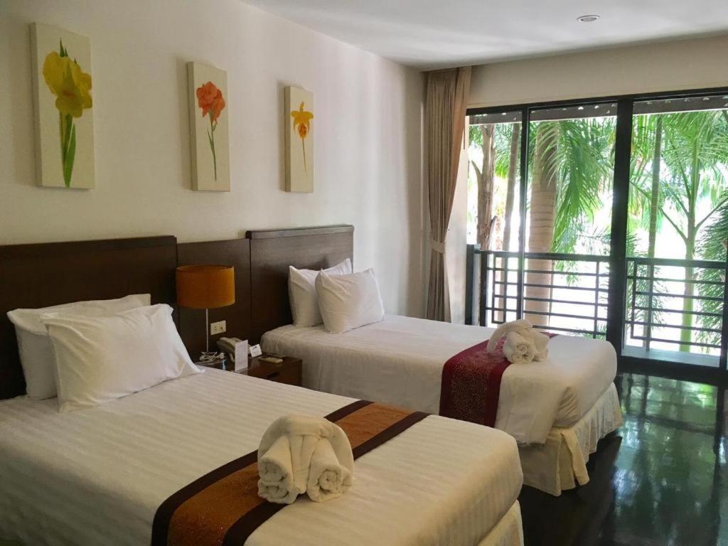 Suwan Golf & Country Club Hotel Nakhon Pathom Exterior photo