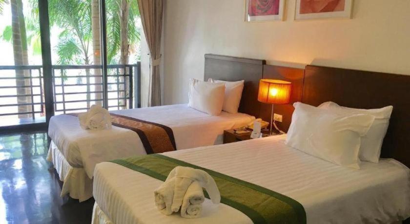 Suwan Golf & Country Club Hotel Nakhon Pathom Exterior photo