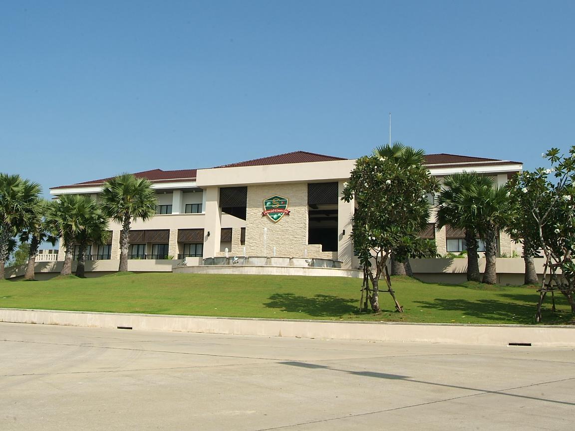 Suwan Golf & Country Club Hotel Nakhon Pathom Exterior photo