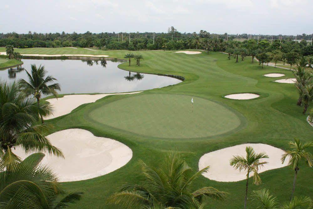 Suwan Golf & Country Club Hotel Nakhon Pathom Exterior photo