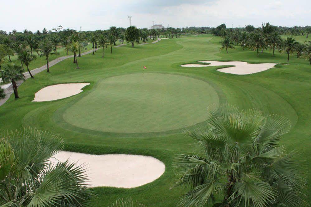 Suwan Golf & Country Club Hotel Nakhon Pathom Exterior photo