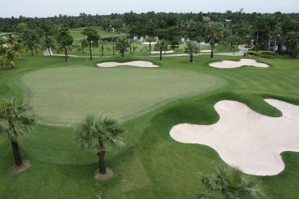 Suwan Golf & Country Club Hotel Nakhon Pathom Exterior photo