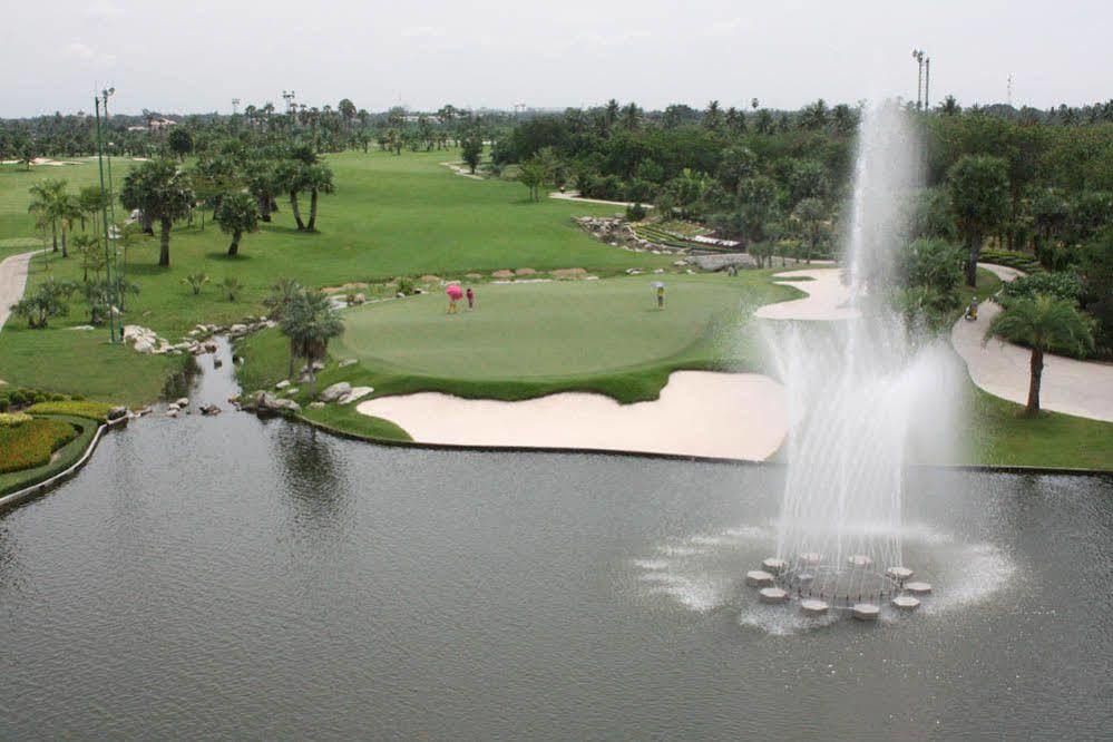 Suwan Golf & Country Club Hotel Nakhon Pathom Exterior photo